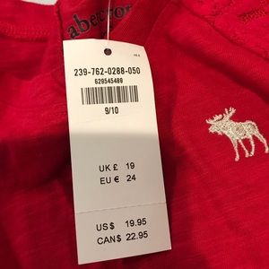 Abercrombie girls red cotton long sleeve tshirt